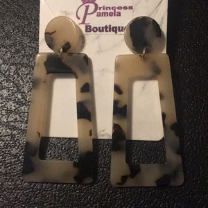 Beige Acetate Tortoise Drop Earrings